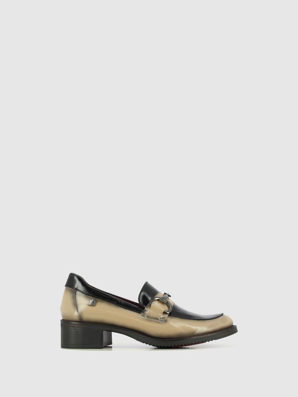 Sapatos Mocassins em Taupe